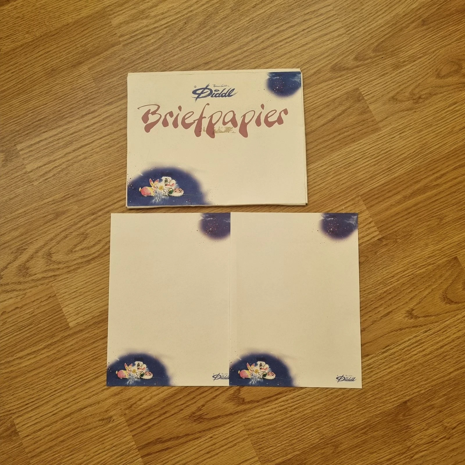 Witte briefpapiermap + 2 briefpapier 19